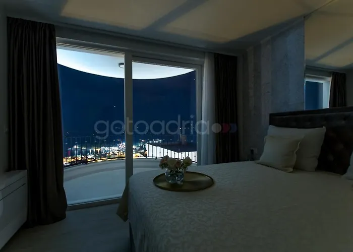 Smaragd - Opal - Luxury With Shared Pool And Private Hot Tub Apartamento *