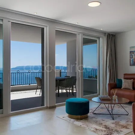 Apartment Smaragd - Opal - Luxury With Shared Pool And Private Hot Tub *