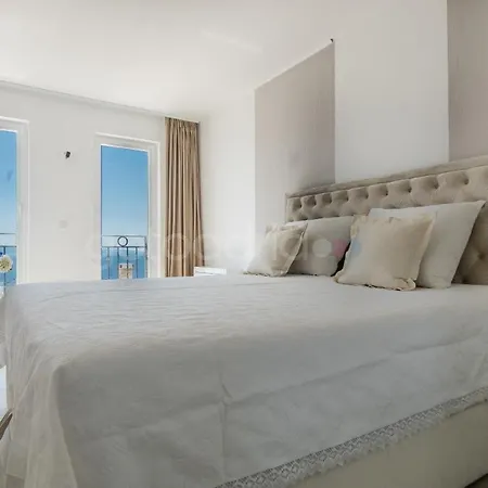 Smaragd - Opal - Luxury With Shared Pool And Private Hot Tub Apartman *