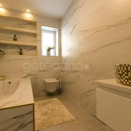 Apartment Smaragd - Opal - Luxury With Shared Pool And Private Hot Tub *