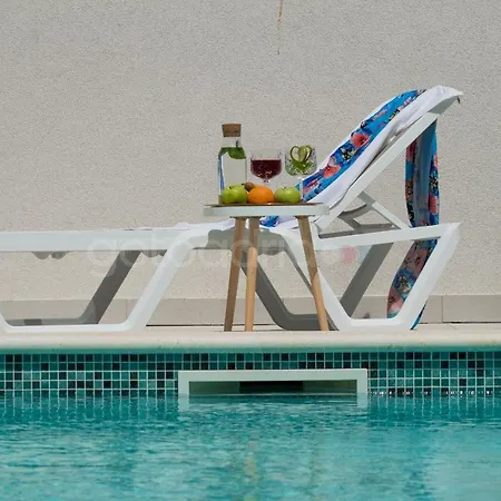 Smaragd - Opal - Luxury With Shared Pool And Private Hot Tub Apartament
