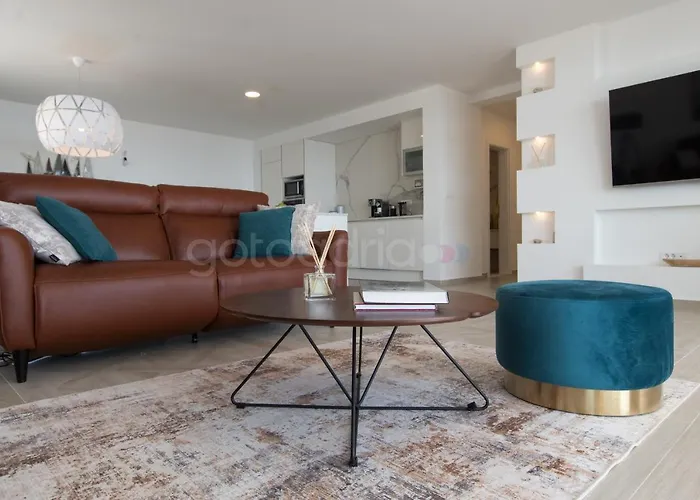 Smaragd - Opal - Luxury With Shared Pool And Private Hot Tub Apartment *