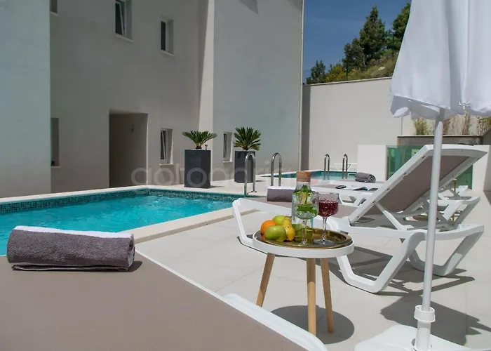 Smaragd - Opal - Luxury With Shared Pool And Private Hot Tub