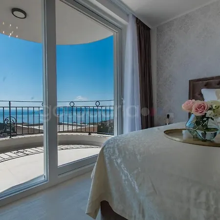 Smaragd - Opal - Luxury With Shared Pool And Private Hot Tub